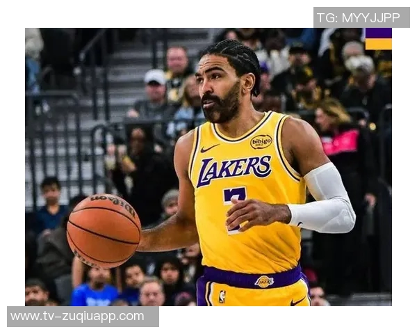 华盛顿谈弗拉格表现称其正在努力寻求个人定位与发展方向